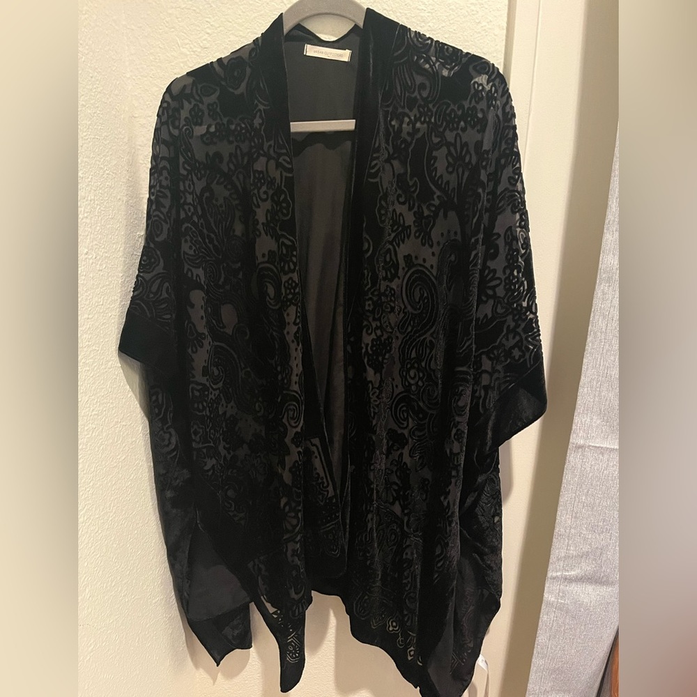 Velvet kimono